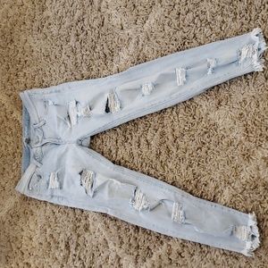 Womens SOHO boyfriend Light wash distressed jeans new york & company size 4